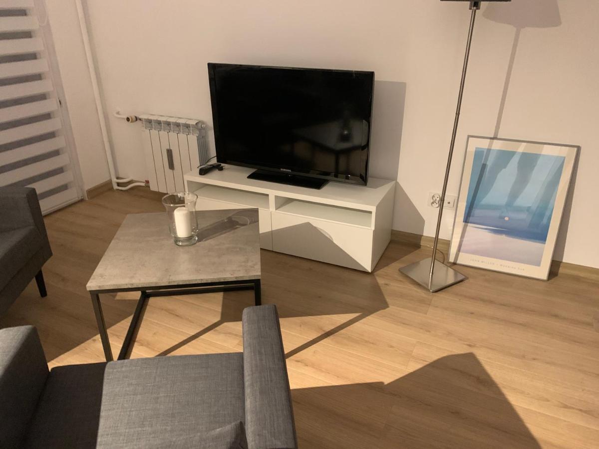 Auschwitz New Flat For Rent Air Conditioning In The Apartament Oswiecim Nowe Mieszkanie - Centrum Klimatyzacja W Mieszkaniu公寓 外观 照片
